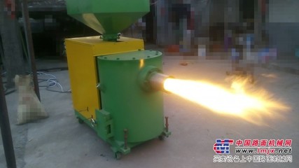 水冷式生物質顆粒燃燒機 多功能顆粒機 工業畜牧燃燒機_瀝青熔化加熱設備_路面機械_整機供應_整機平臺_中國路面機械網