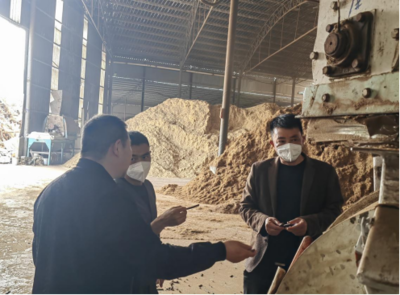 城北街道:人大代表到豐巖村開展生物質(zhì)顆粒燃料環(huán)保檢查